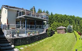 At The Shore Bed And Breakfast