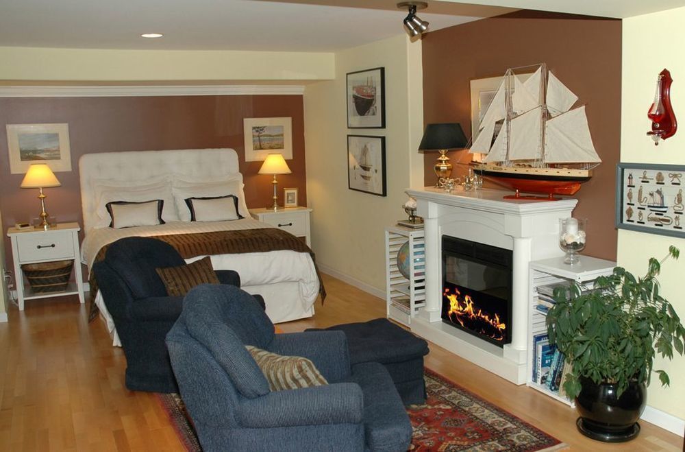 At The Shore Bed And Breakfast Sechelt Exterior photo